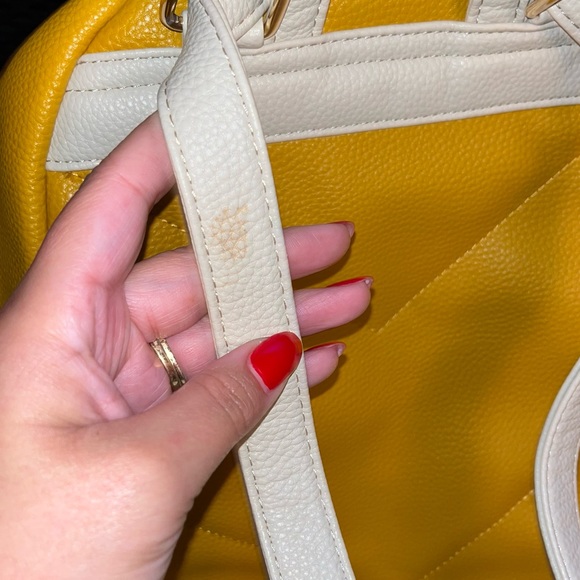 Guess Mini Backpack - Picture 4 of 6